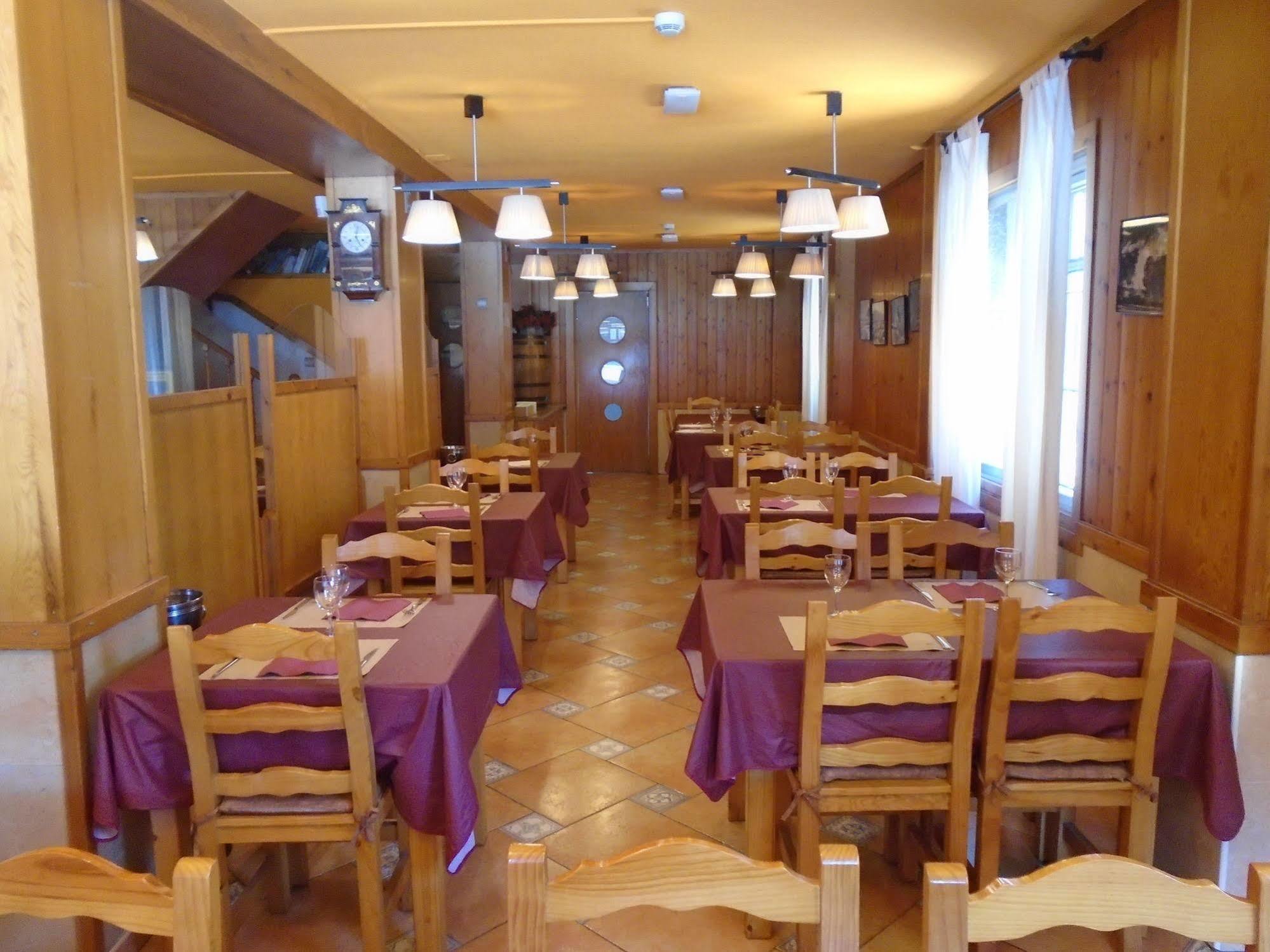 Hostal Fonda Galicia การ์เดเดว ภายนอก รูปภาพ