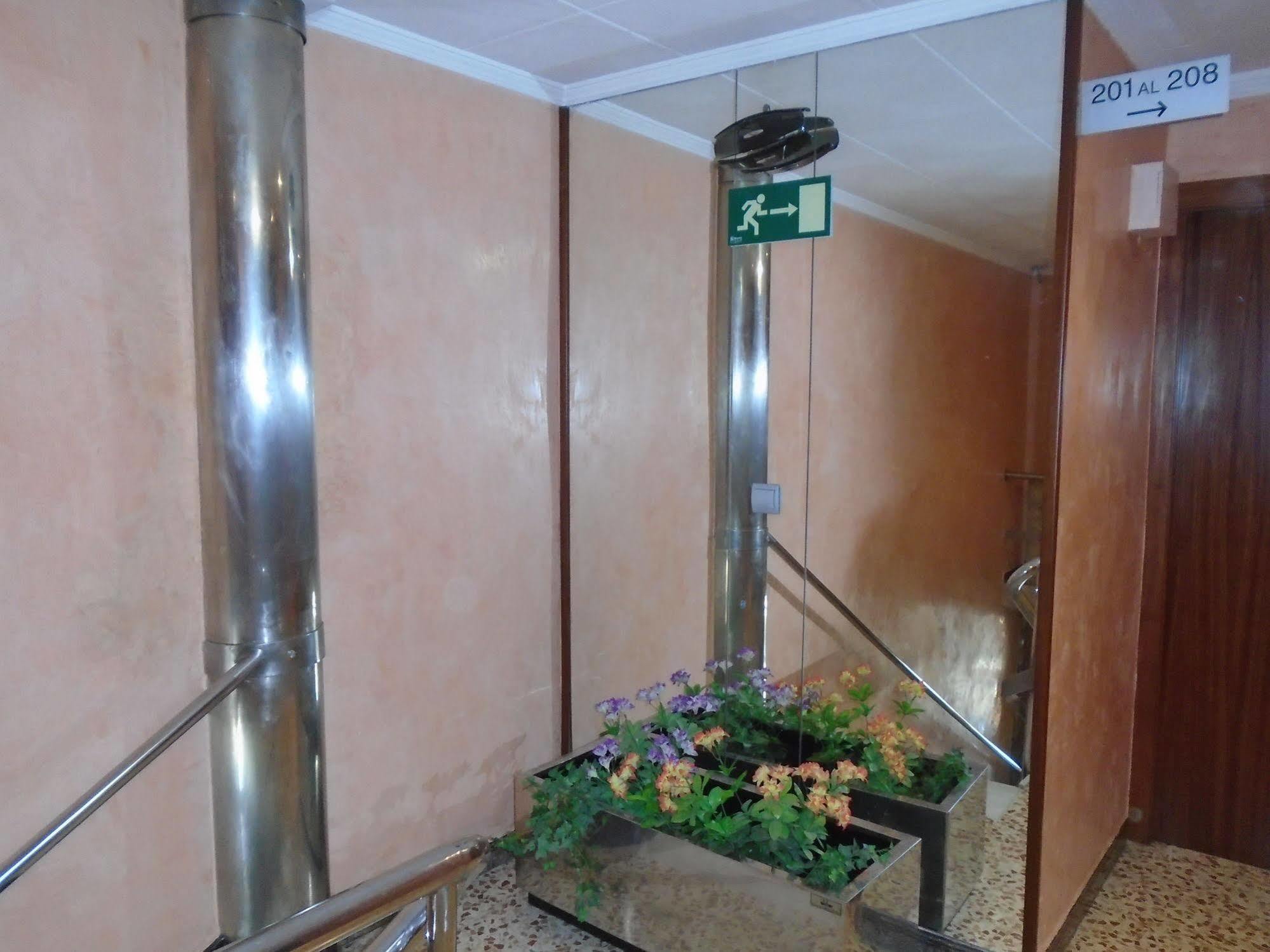 Hostal Fonda Galicia การ์เดเดว ภายนอก รูปภาพ